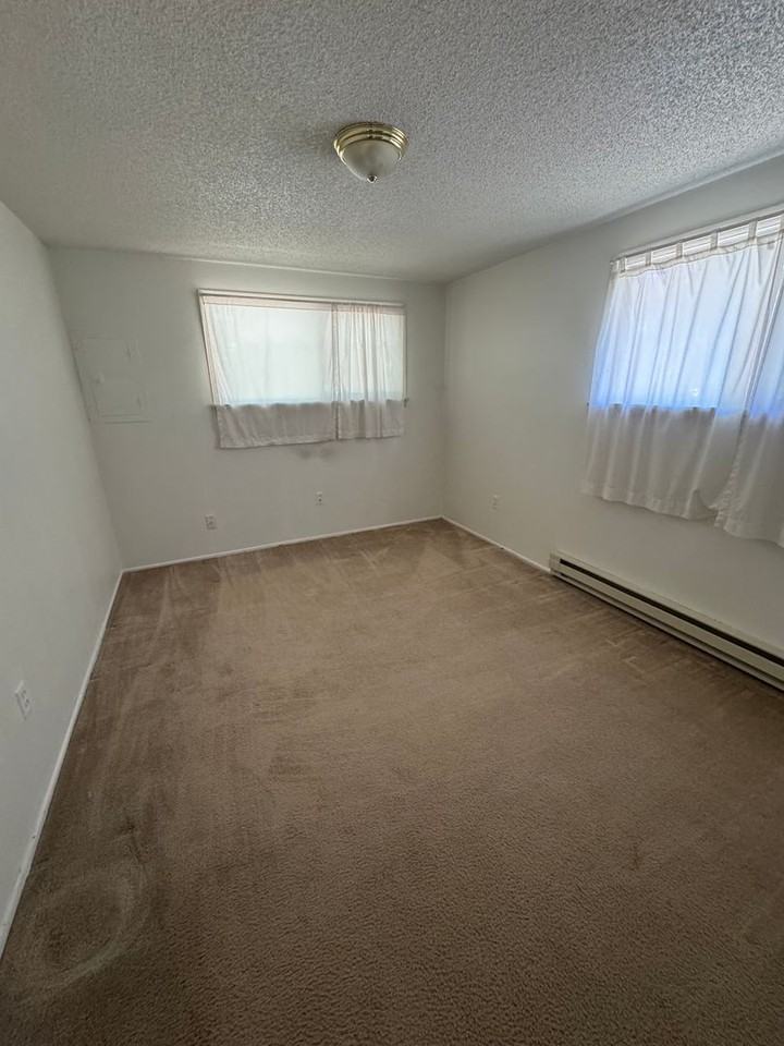 14524 Sherman Dr Nw - Photo 7 of 15