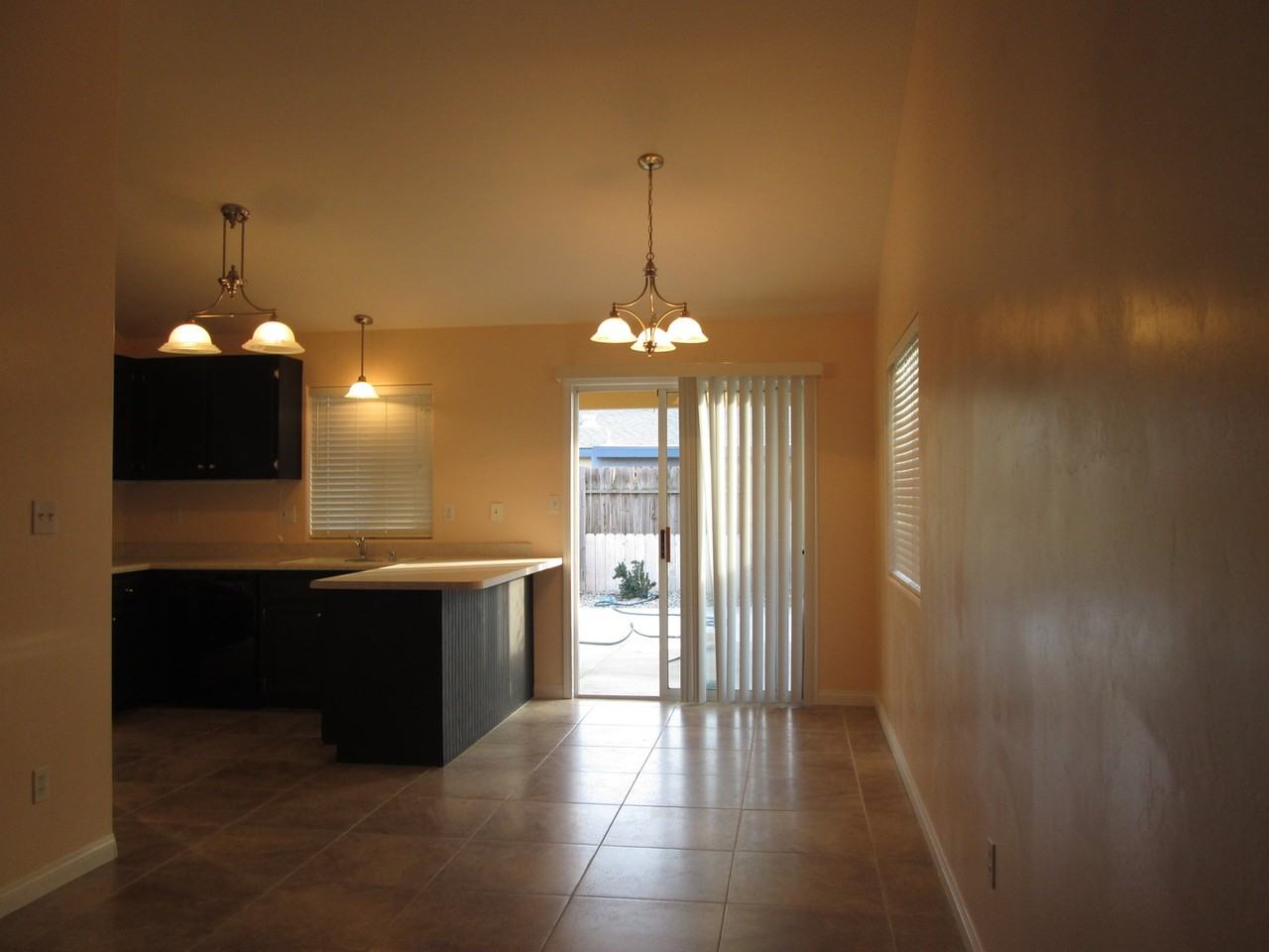 5509 Cascade Ridge St - Photo 2 of 11