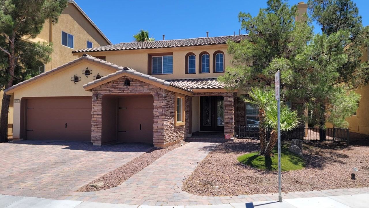 8586 Silver Coast St - Photo 2 of 37