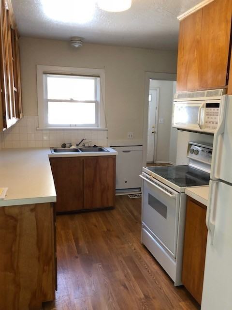 1622 Nw Awbrey Rd - Photo 4 of 12