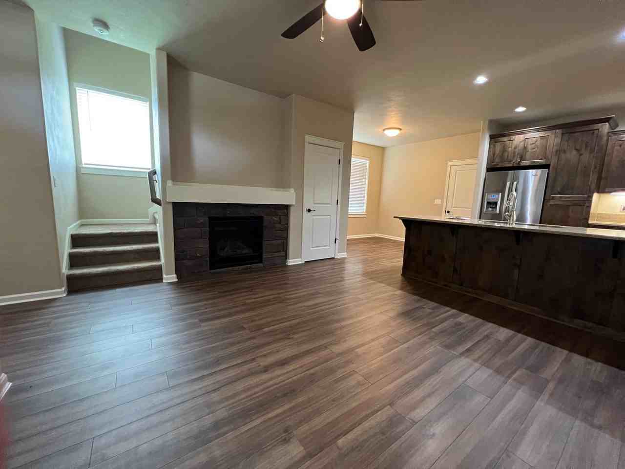 3395 Sw 28th St - Photo 2 of 12