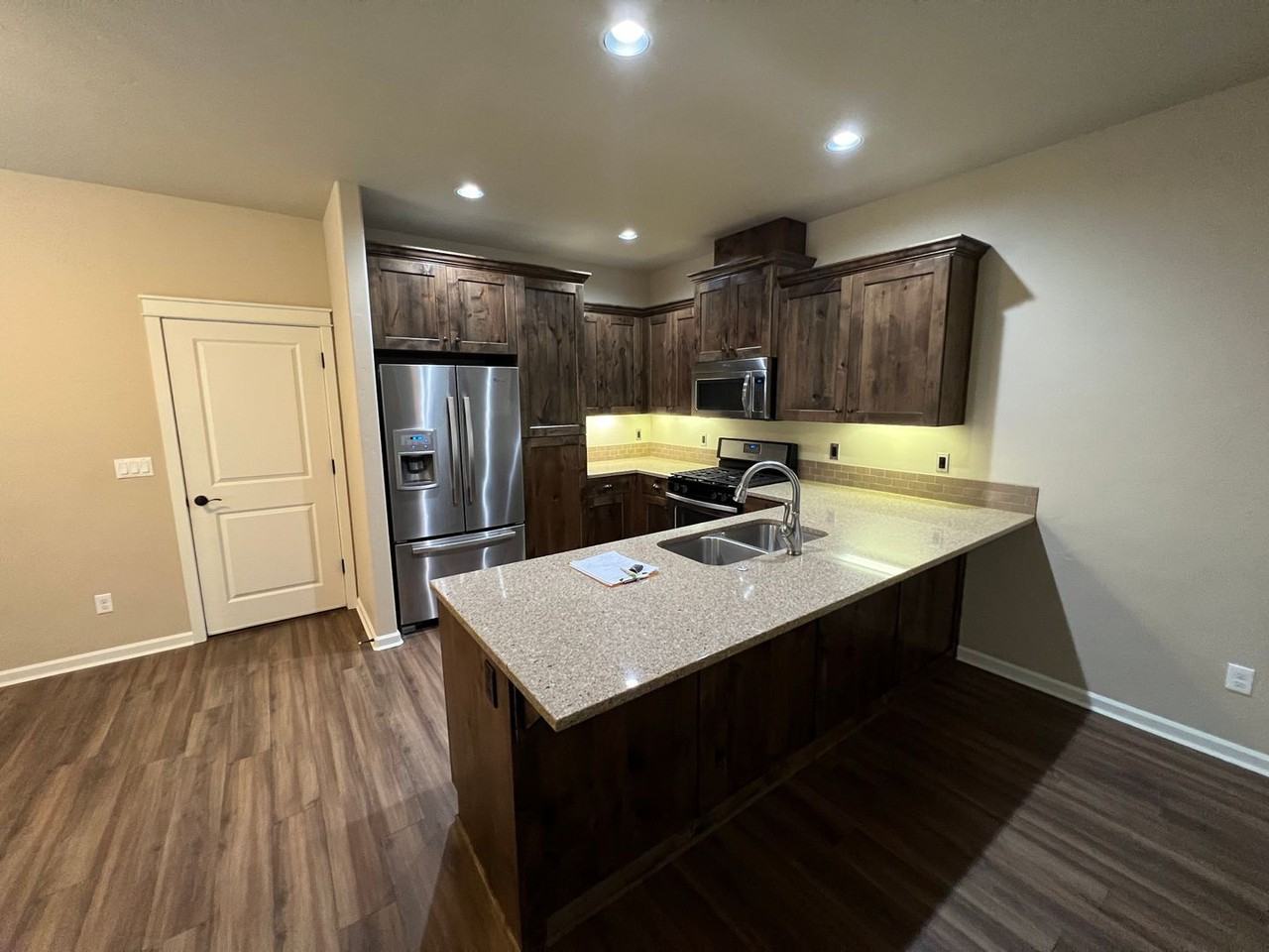 3395 Sw 28th St - Photo 3 of 12
