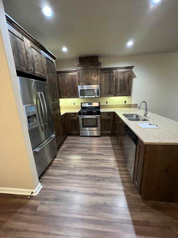 3395 Sw 28th St - Photo 4 of 12