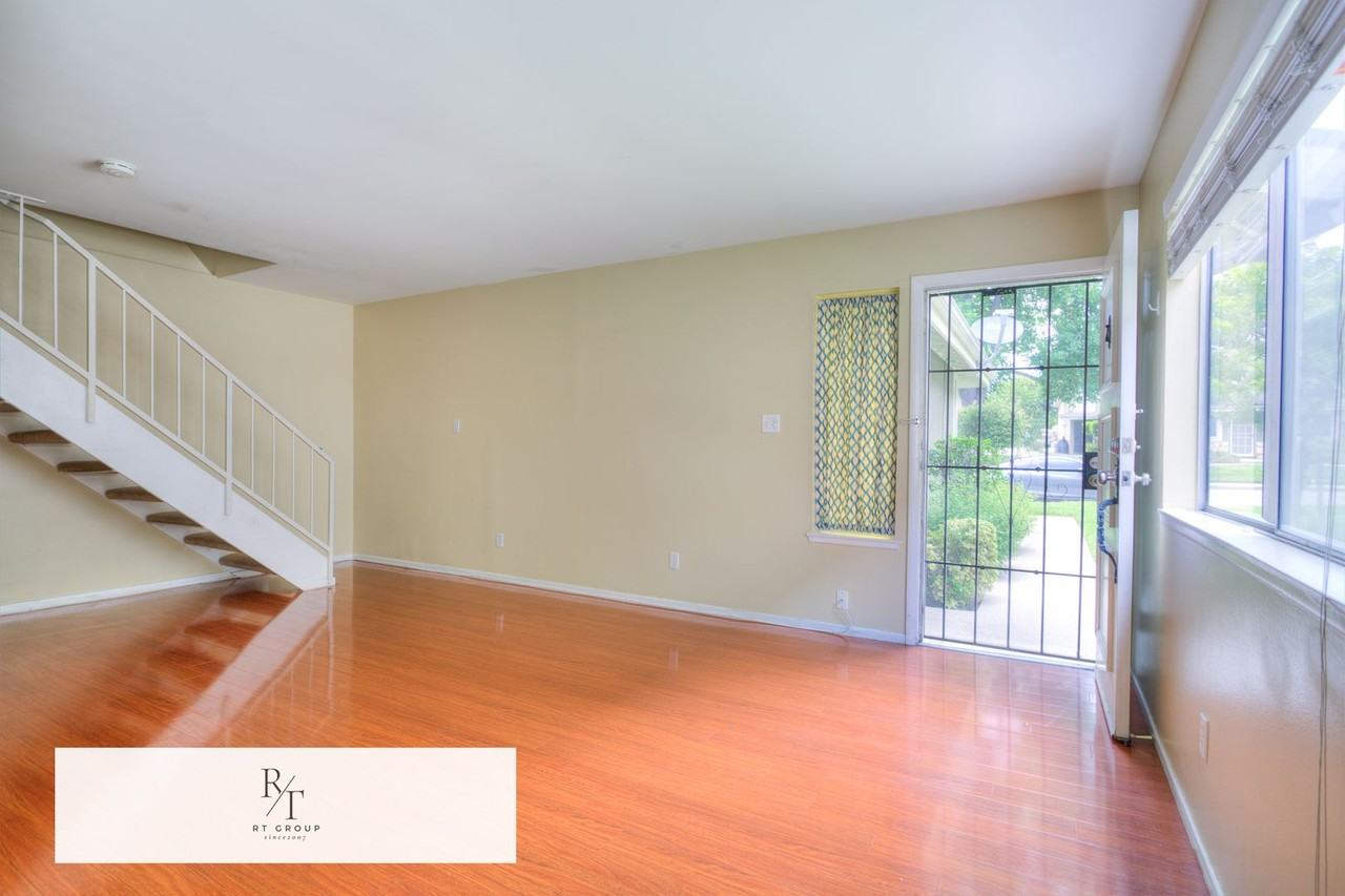 2368 Pepper St - Photo 5 of 24