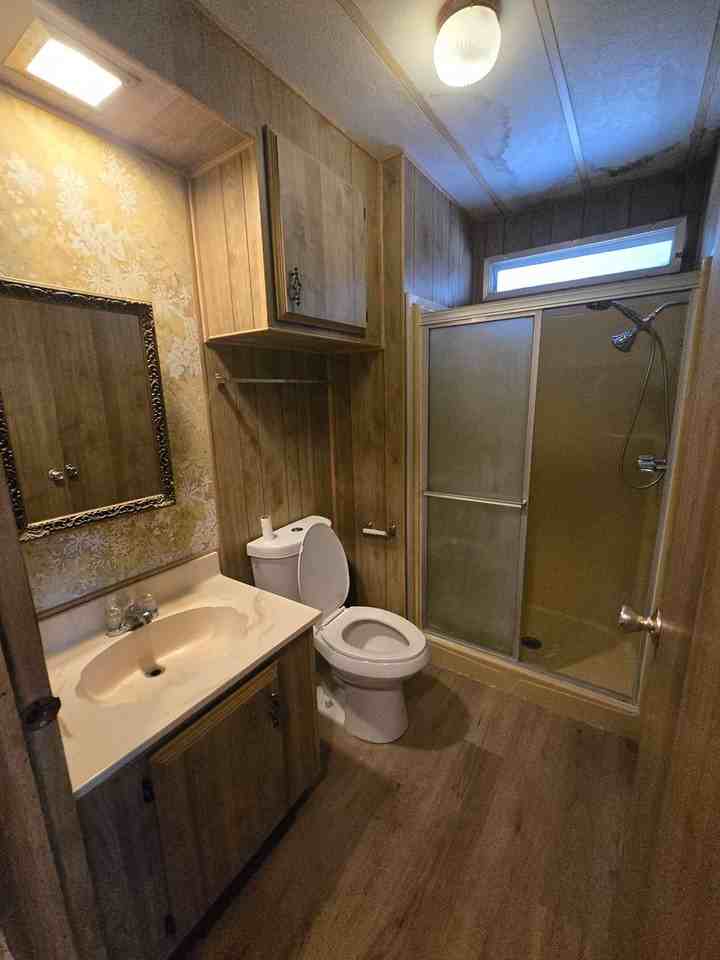 25313 De Waide Ave - Photo 5 of 13