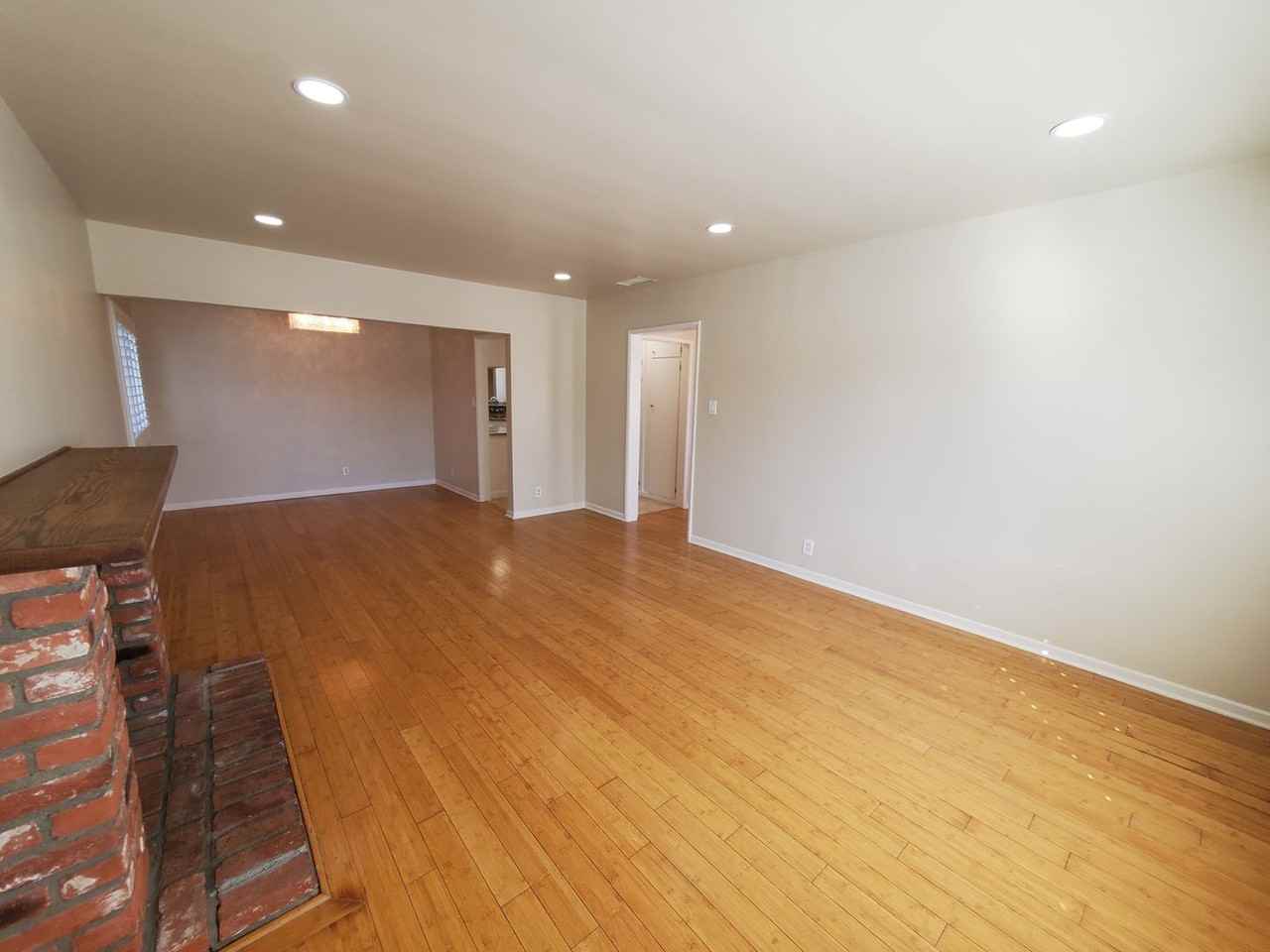 3213 W 180th St - Photo 3 of 24