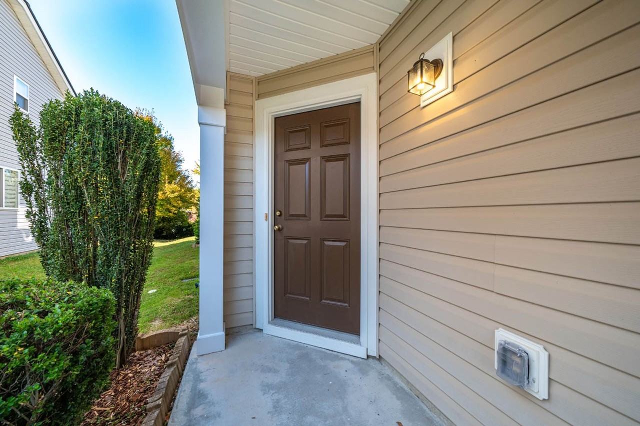 718 Delta Downs Dr - Photo 2 of 30