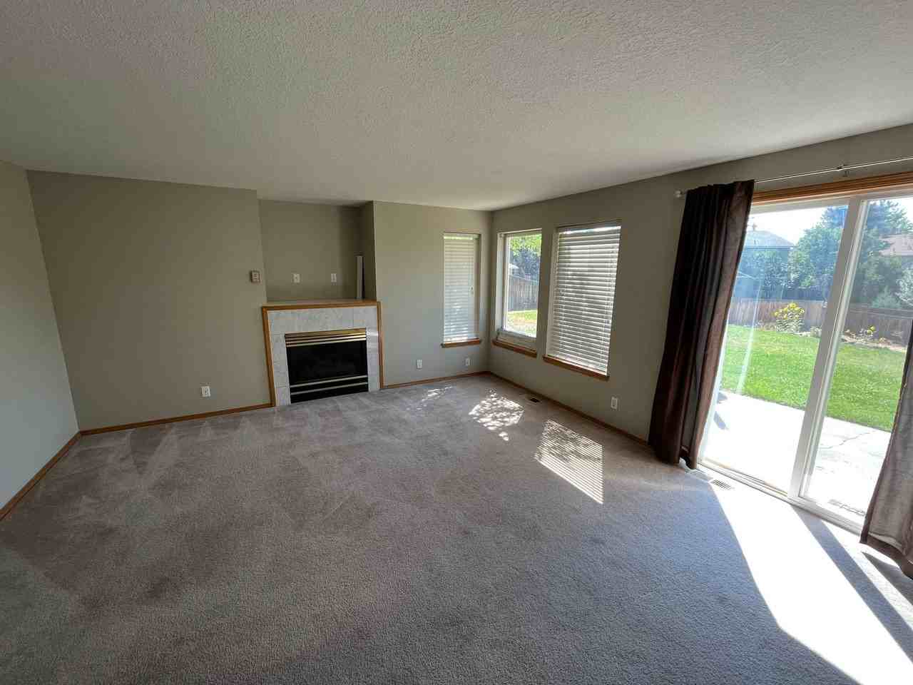 3109 Ne Cromwell Ct - Photo 3 of 22