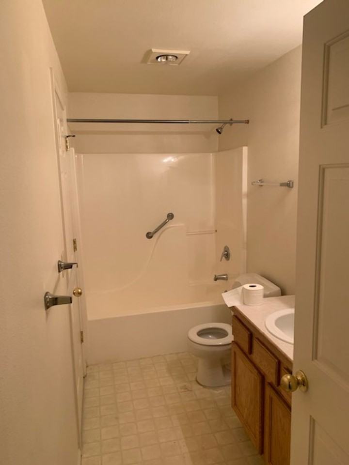 705 Benjamin Ave - Photo 2 of 6