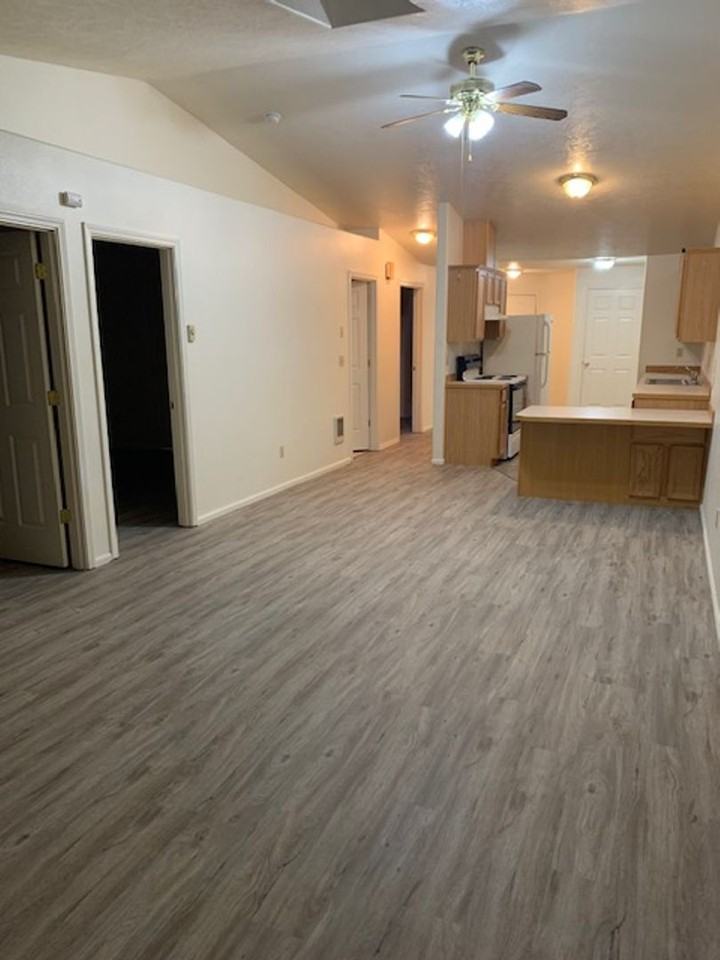 705 Benjamin Ave - Photo 6 of 6