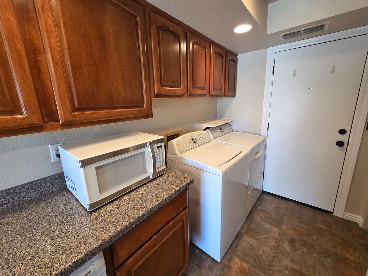 1809 E Frier Dr #2 - Photo 7 of 22