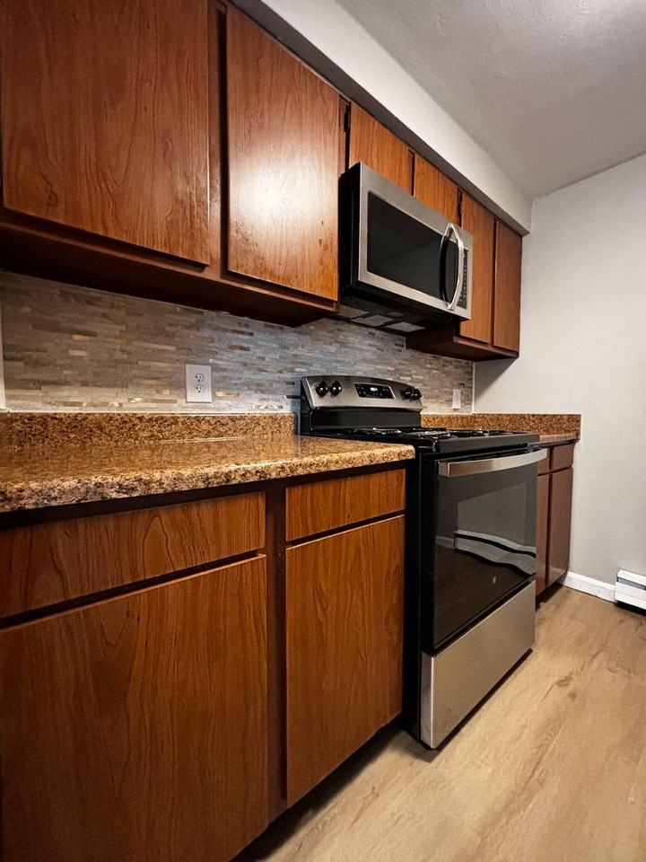 1276 Sanlor Ave - Photo 4 of 19