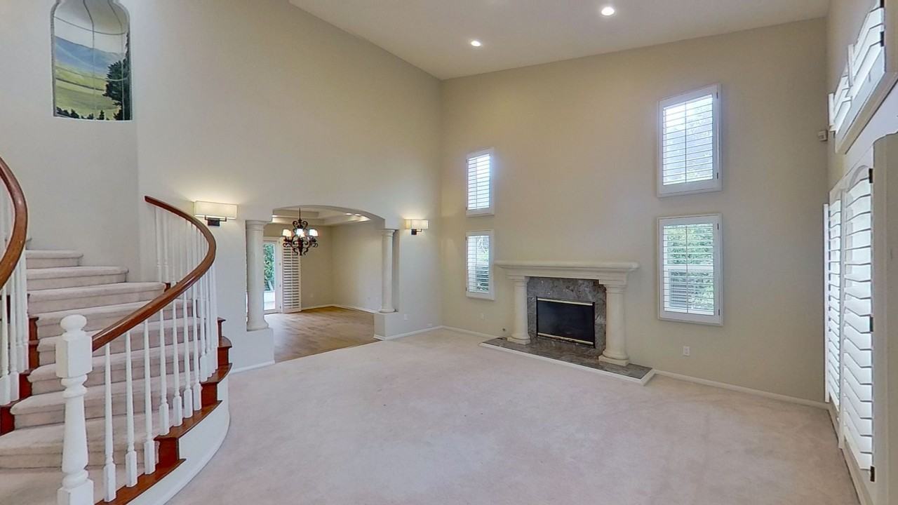 12 Touran Ln - Photo 4 of 23