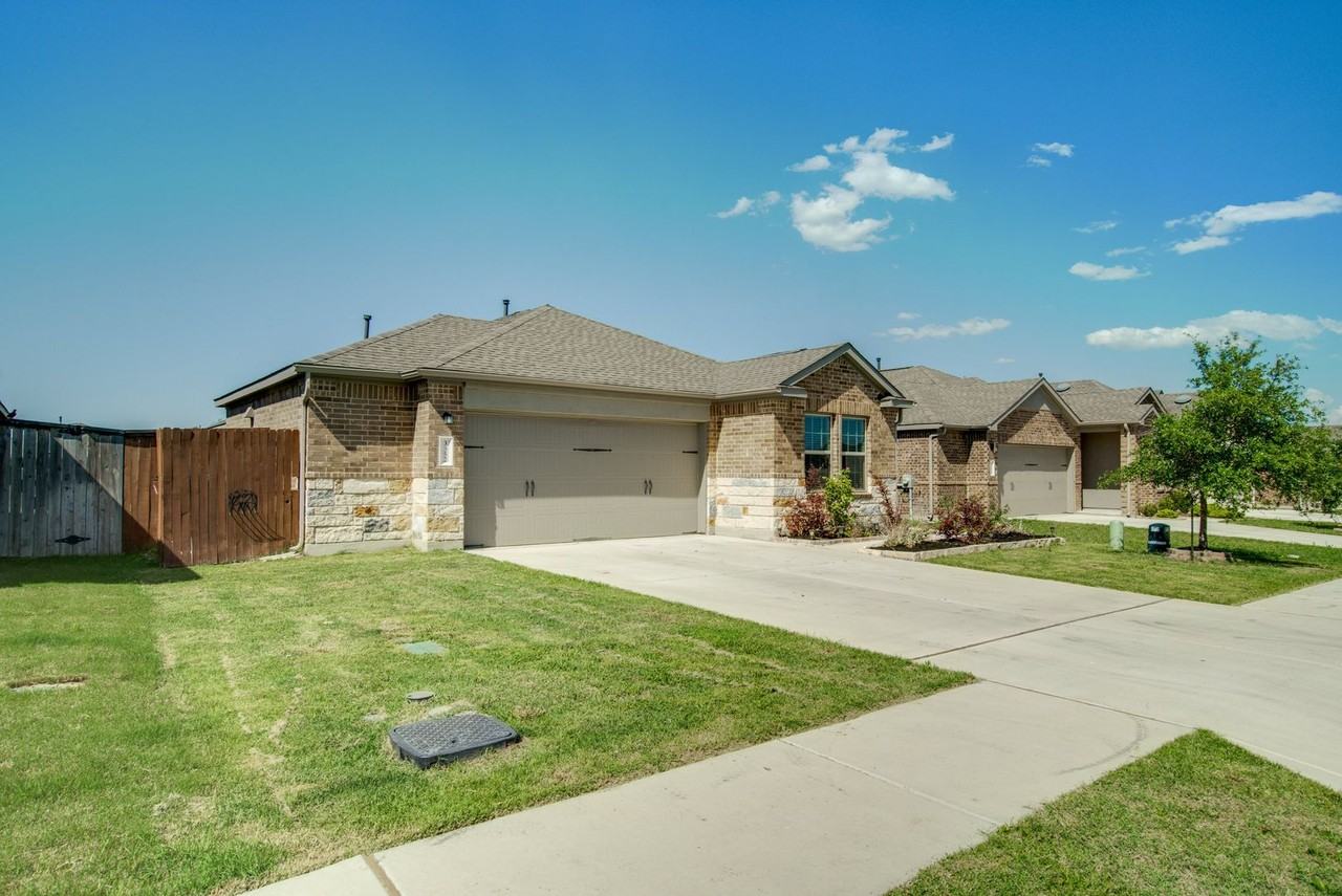 3352 Lauren Nicole Ln - Photo 2 of 22