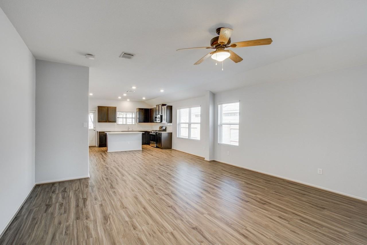 3352 Lauren Nicole Ln - Photo 7 of 22