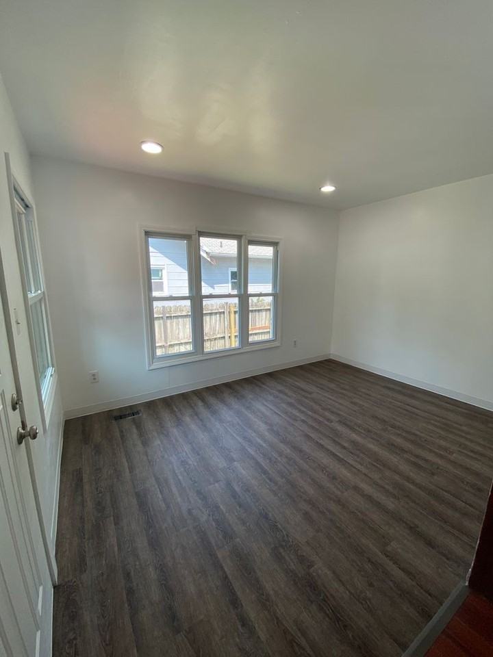 3101 Bowdoin St - Photo 2 of 14