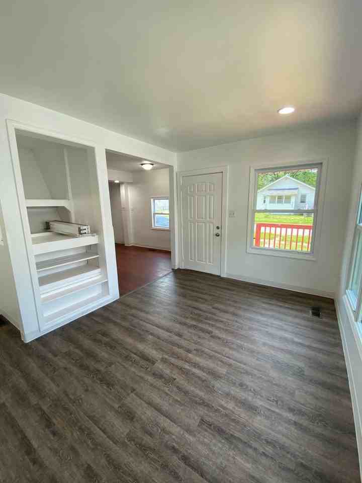 3101 Bowdoin St - Photo 3 of 14