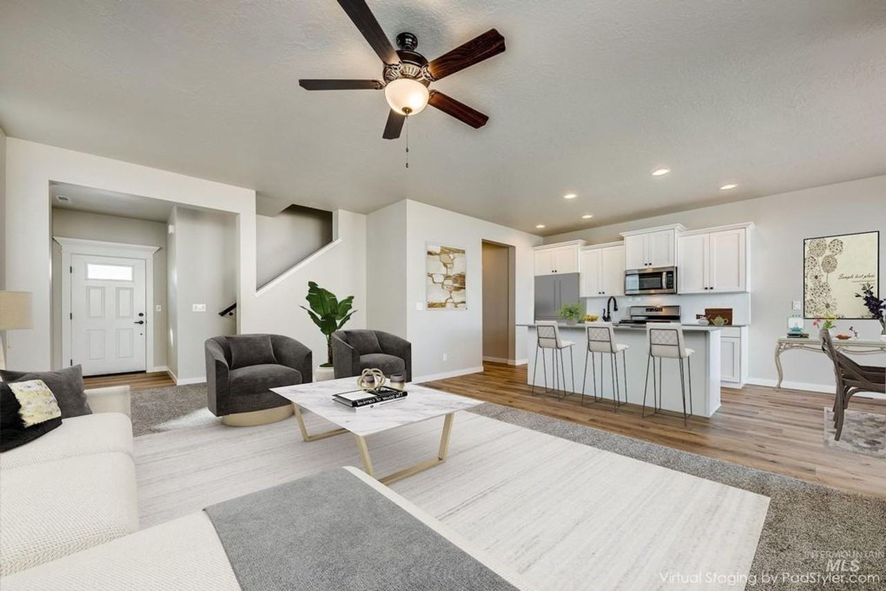 3068 N Laughridge Ave - Photo 4 of 15