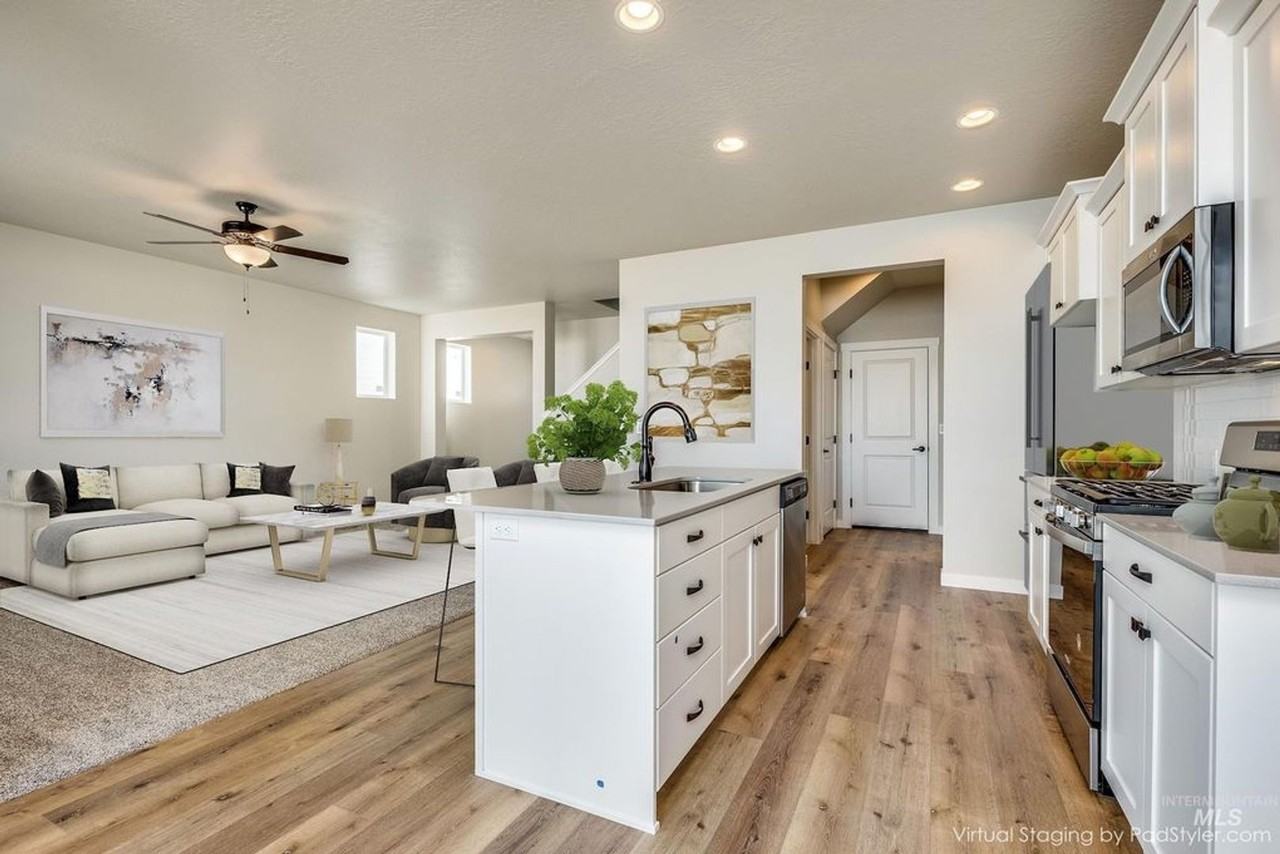 3068 N Laughridge Ave - Photo 6 of 15