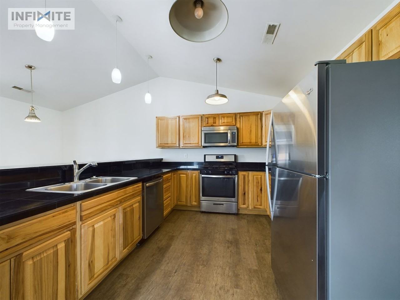 25 Crater Ridge Ln - Photo 3 of 15