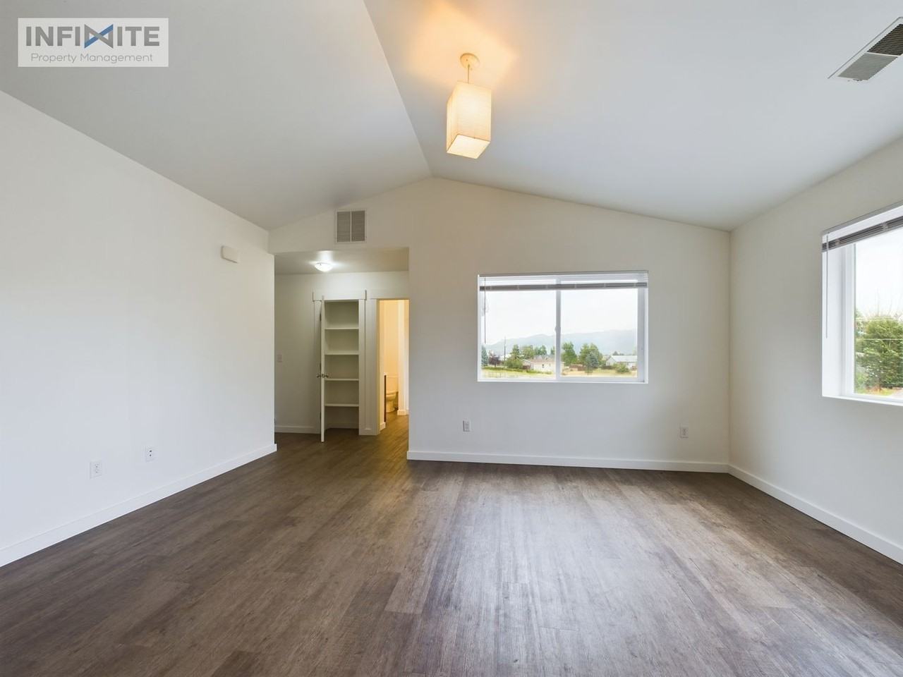 25 Crater Ridge Ln - Photo 6 of 15
