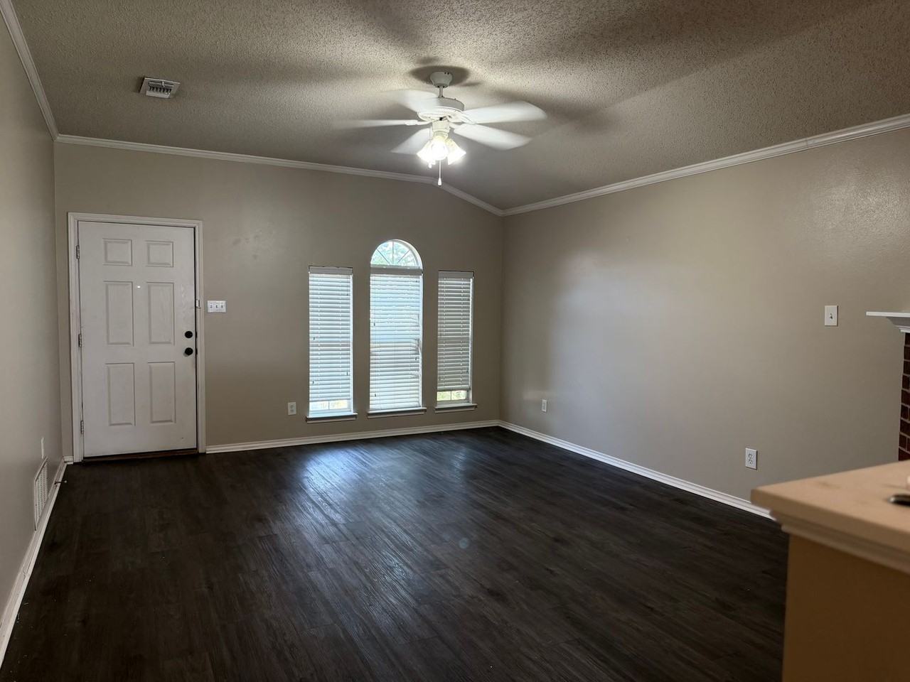 6507 87th St - Photo 2 of 13