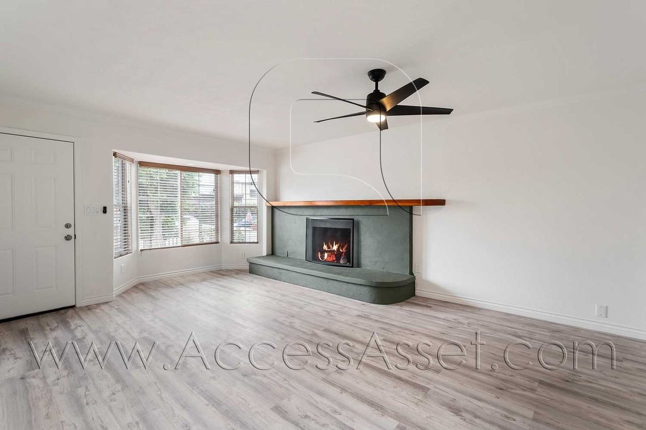 1636 Zoro Way - Photo 2 of 33