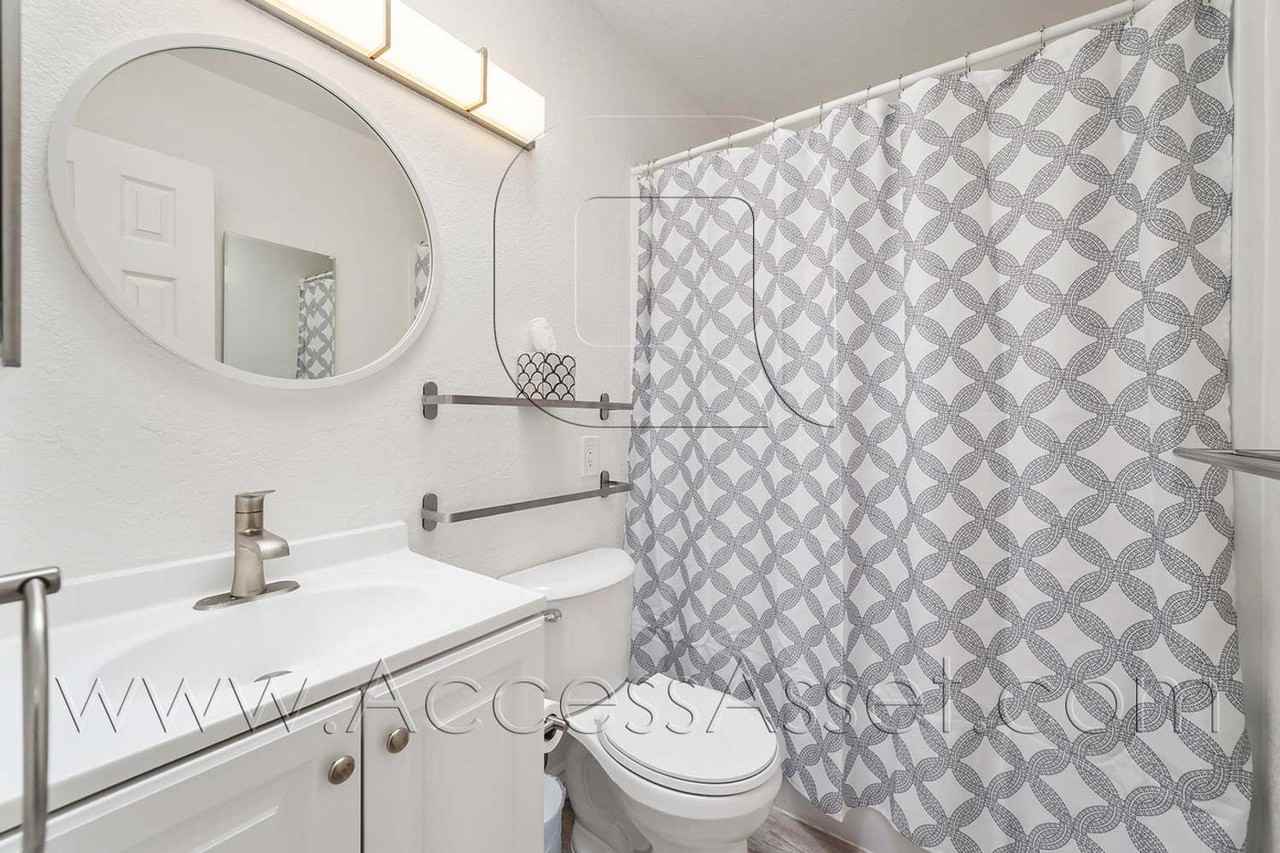 1636 Zoro Way - Photo 7 of 33