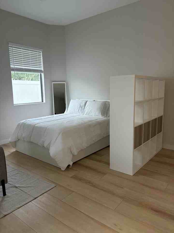 821 16th St N, Unit 103 - Photo 5 of 16