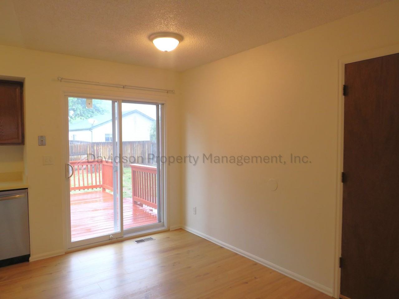 5160 5160 Marabou Wy - Photo 5 of 17