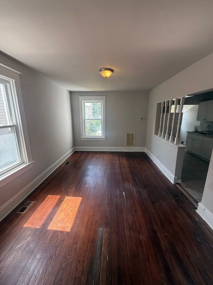 3208 5th Ave - Photo 5 of 22