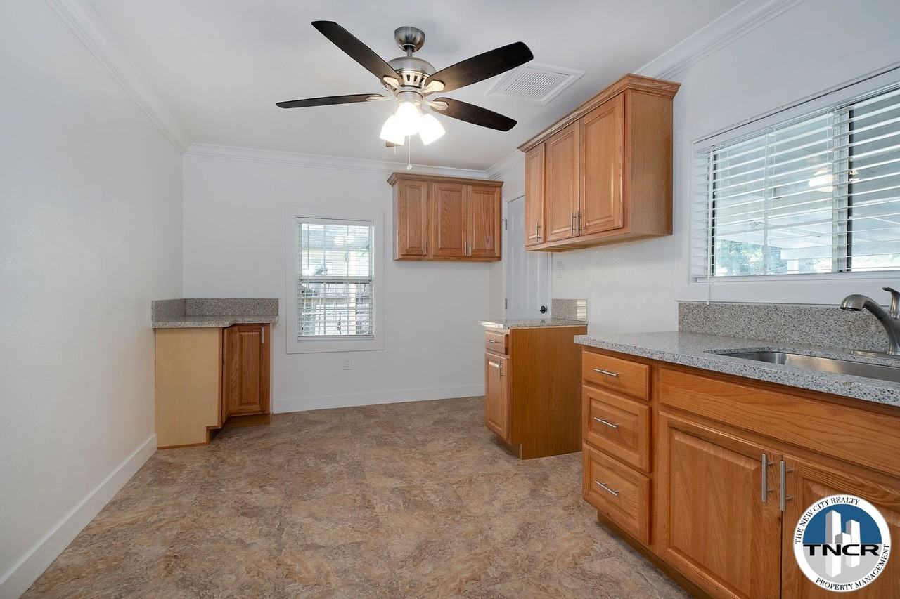 4116 Acacia Ave - Photo 4 of 11