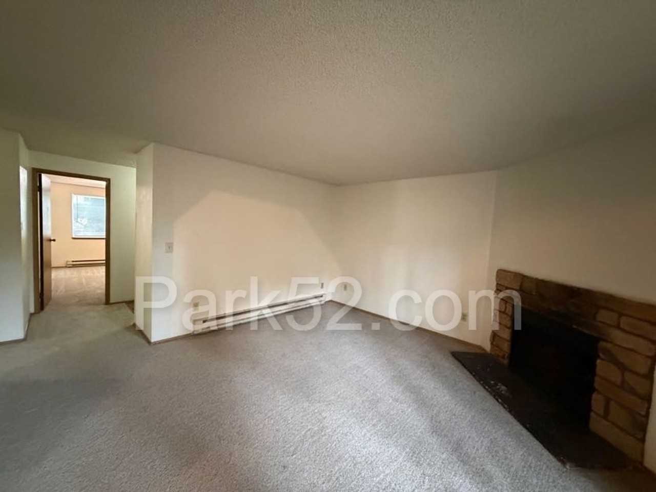 5025 S Orchard St #B - Photo 6 of 19