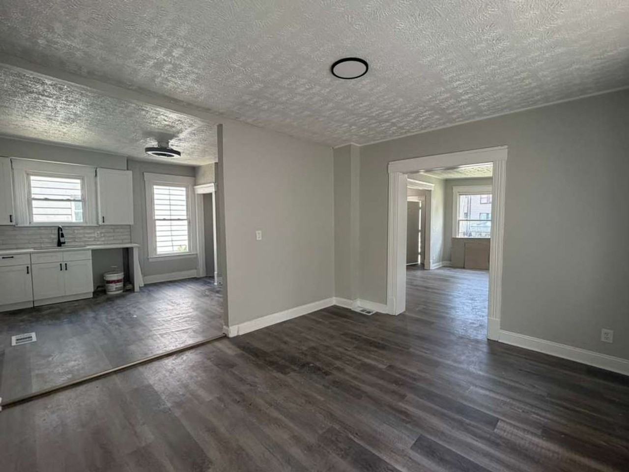 2132 W 100th St - Photo 2 of 28