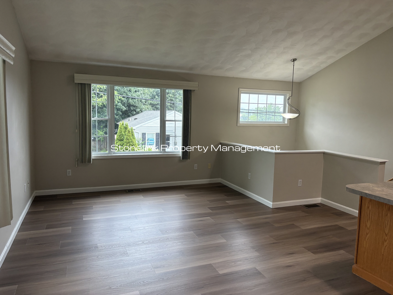 32 Horace St - Photo 7 of 21