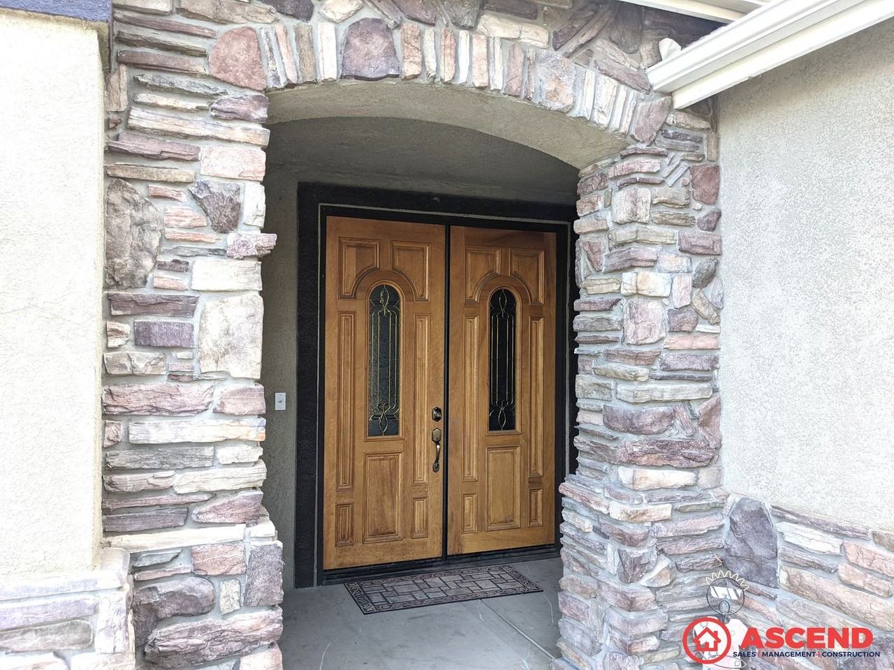 11717 Reagan Rd - Photo 2 of 14