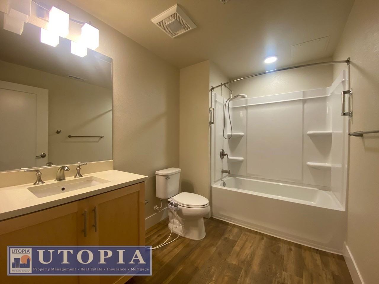 716 Darwin St #304 - Photo 6 of 19
