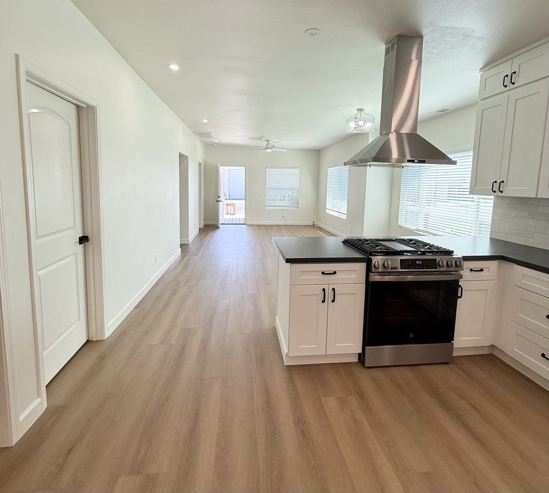 4701 Elm St #1 - Photo 5 of 18