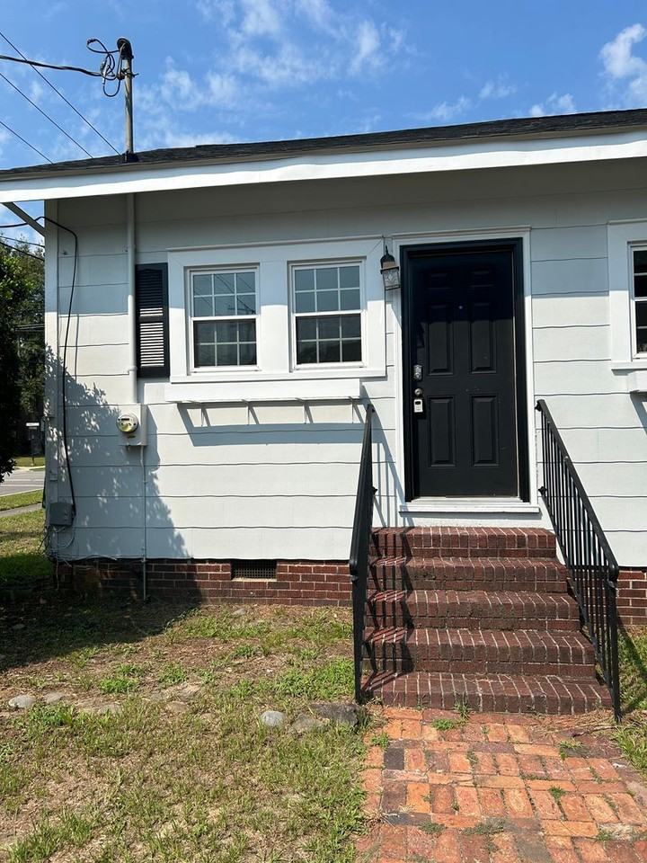900 Laurel St - Photo 3 of 38