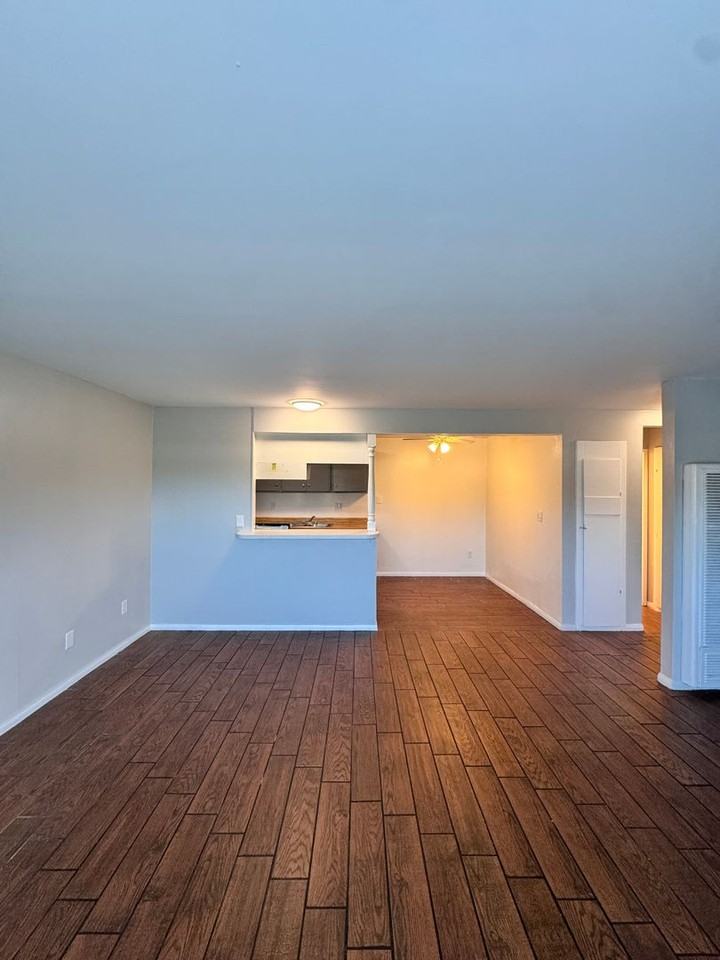17441 Jacquelyn Ln - Photo 3 of 20