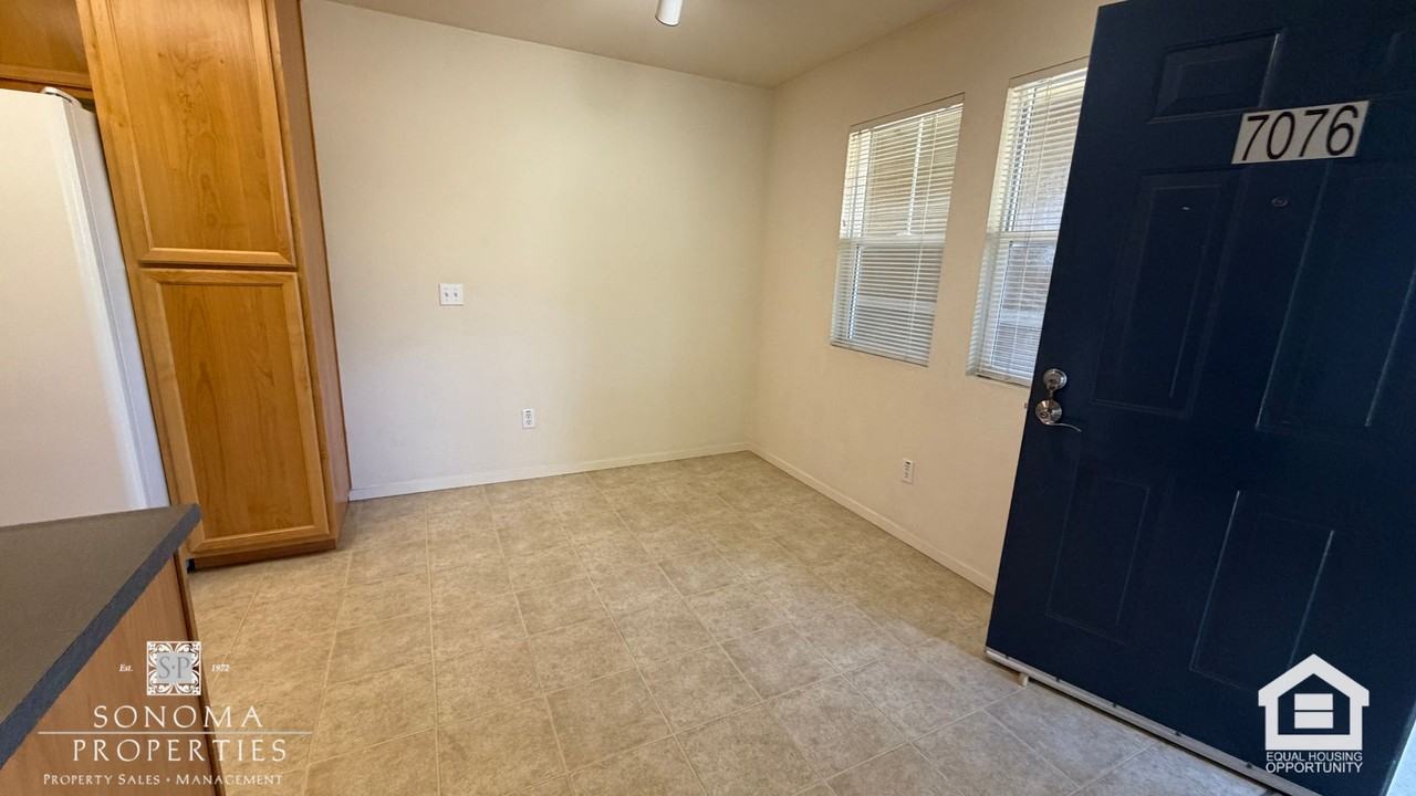 7076 Santero Way - Photo 4 of 12