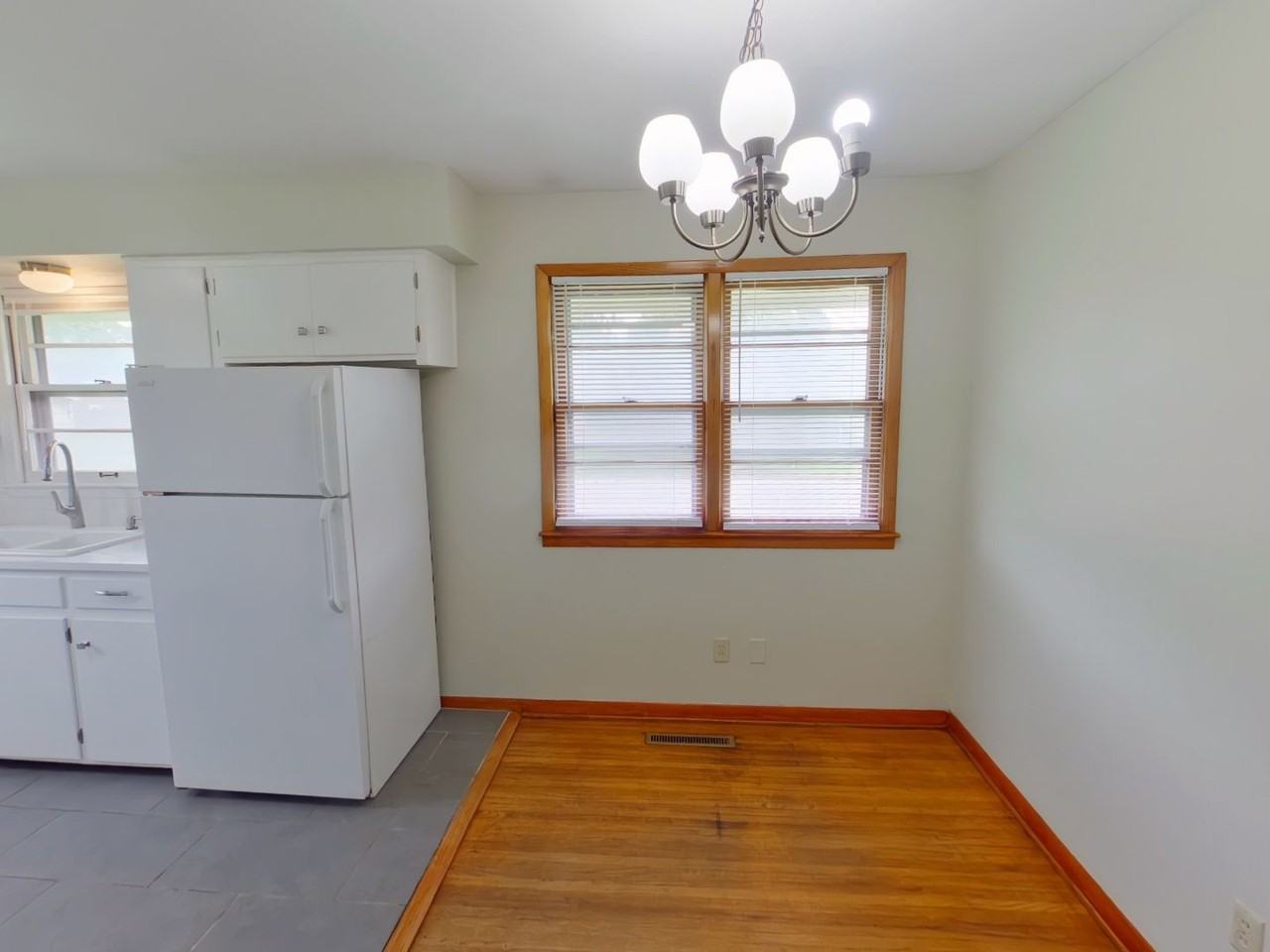 3456 S Everett St - Photo 5 of 13