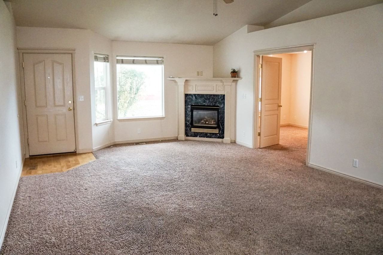 5980 N Chad Evert Ln - Photo 2 of 31