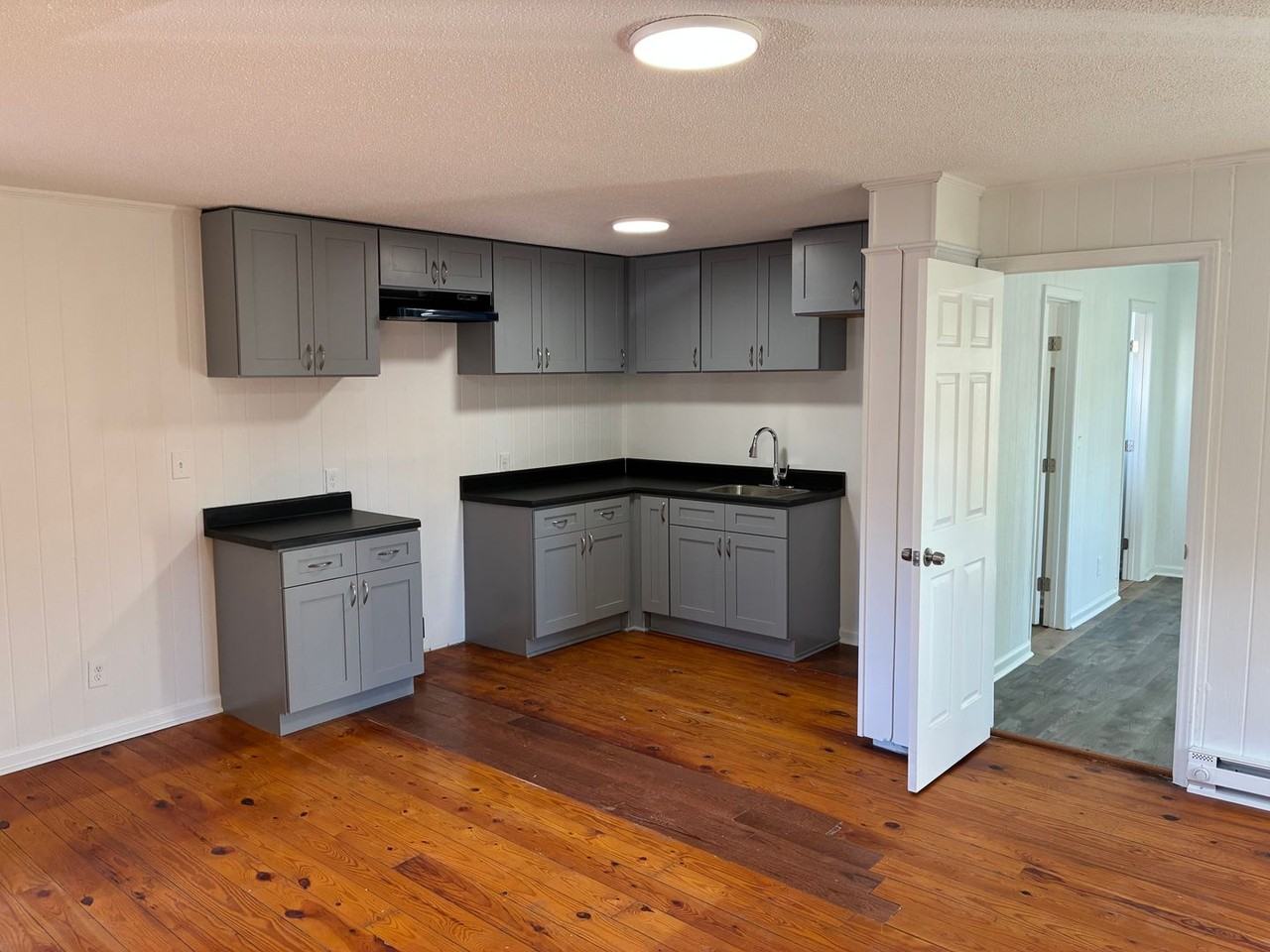 1375 Lymon Reece Rd - Photo 4 of 9