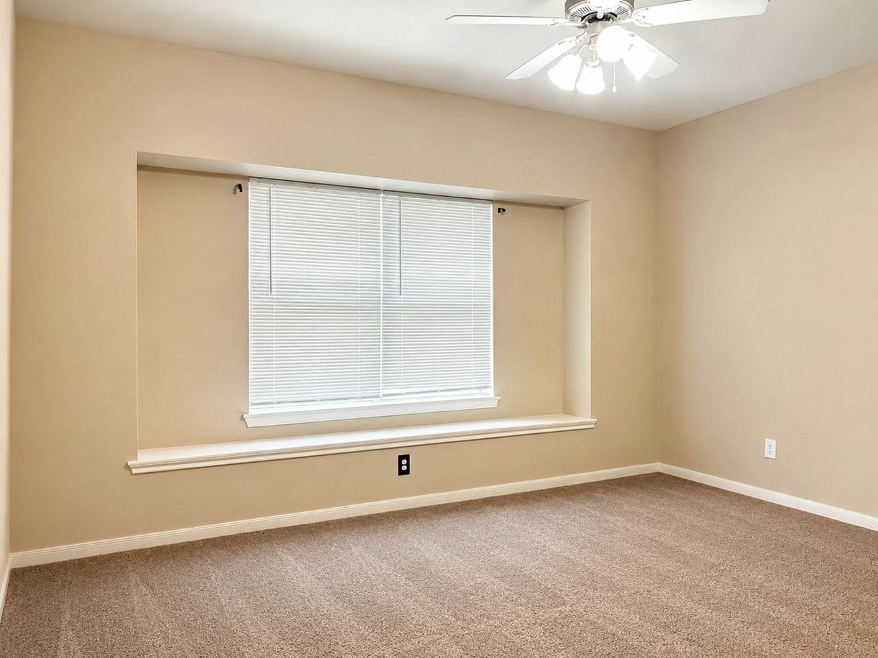 8327 Cassidy Creek Ct - Photo 6 of 13