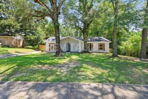 featured image of 5812 Hanging Moss Ct