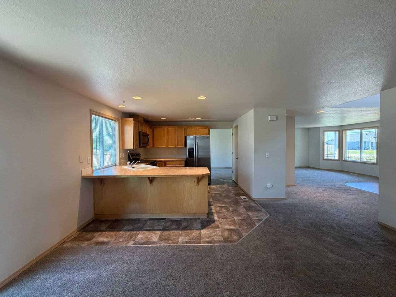 4003 Messara Ln - Photo 6 of 25