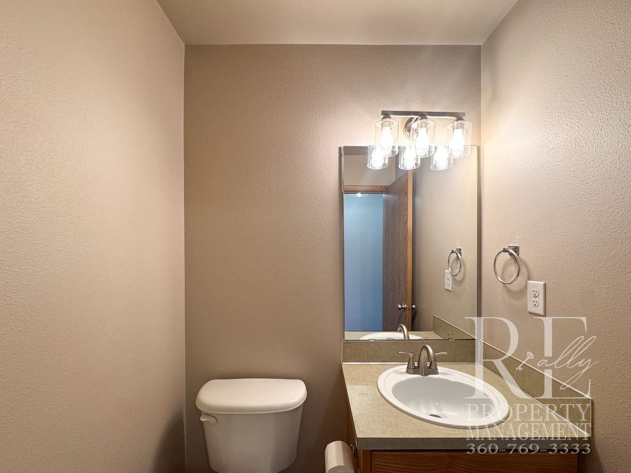 2090 Ne Green Glen Ln - Photo 3 of 22