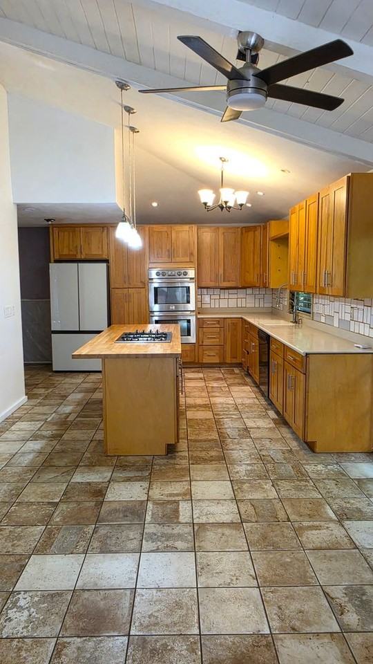 1467 Kiukee Pl #B - Photo 2 of 6