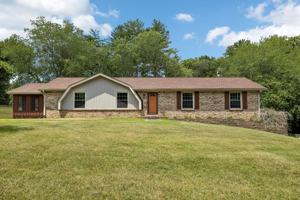 featured image of 1810 Theresa Dr